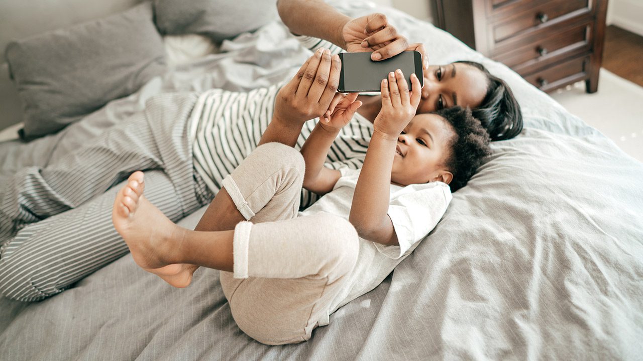 Опасность для зрения при долгом взаимодействии с экранами устройств