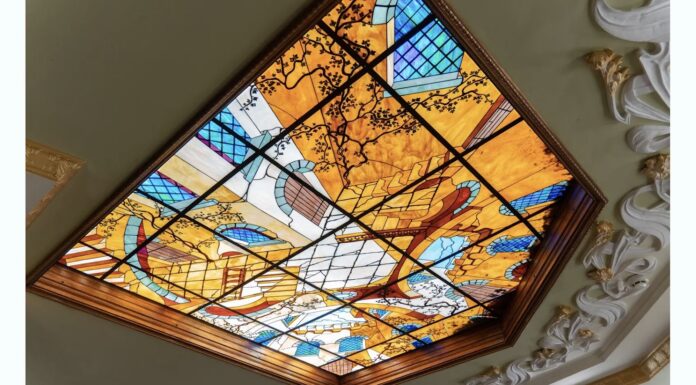 Витраж как элемент декора: где заказать?