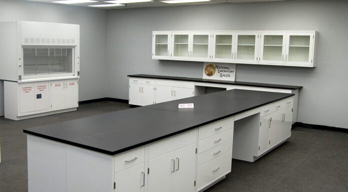 Лабораторные тумбы: ключевые отличия и достоинства
